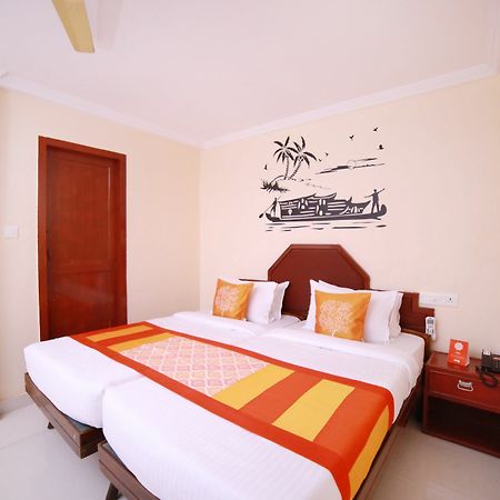 Oyo 7926 Hotel Fort View Thiruvananthapuram Екстериор снимка